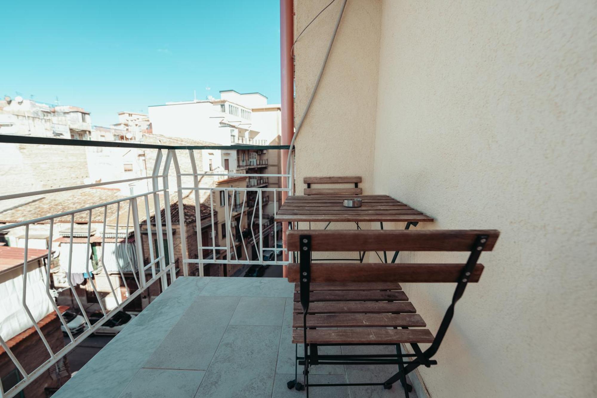 Central Room 128L Palermo Exterior photo